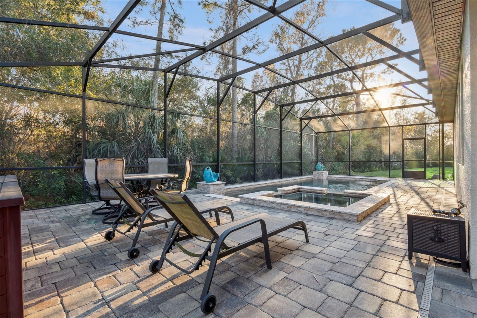 RIVIERA BELLA UN 3 - Residential