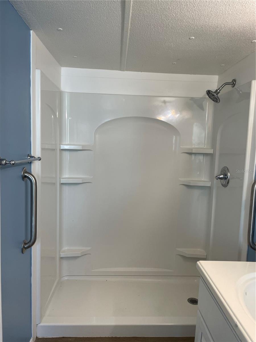 MONTVERDE HILLS - Residential