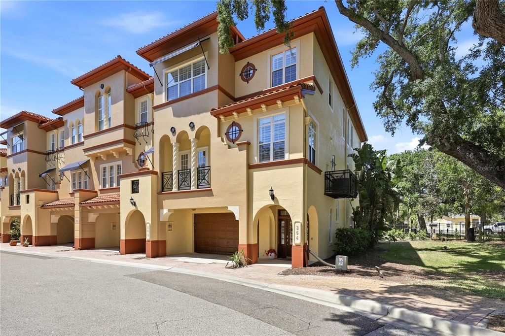 Photo of 264 Seagate Court, Dunedin, FL 34698 (MLS # TB8499907)