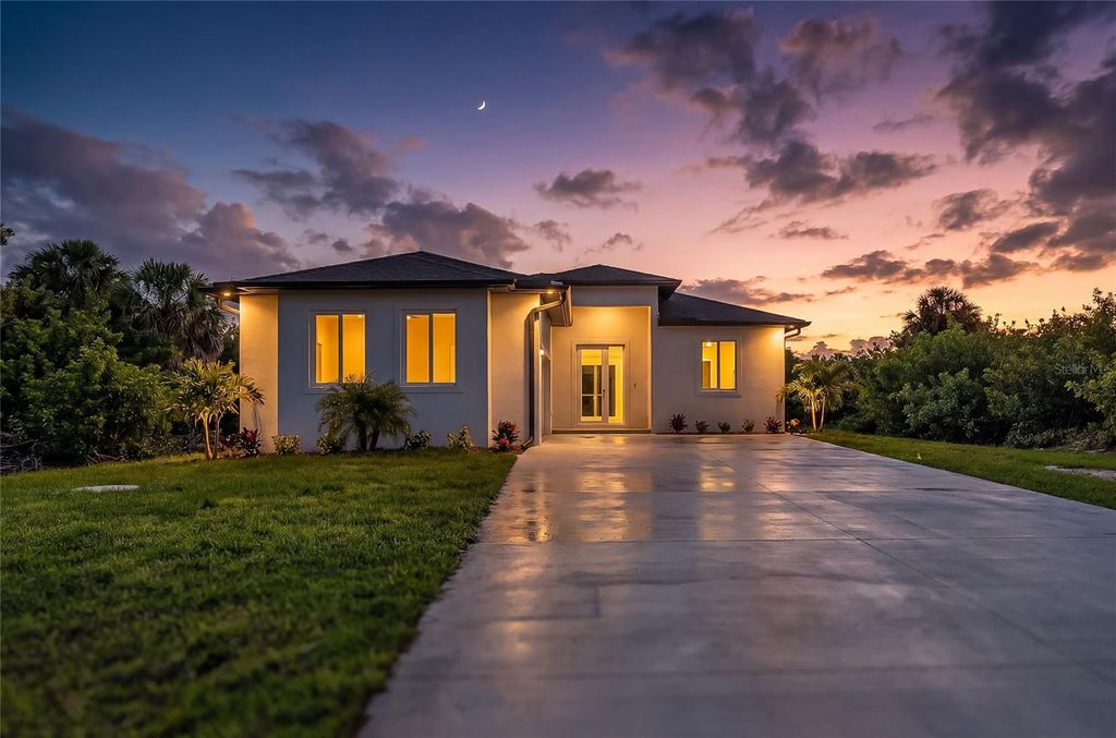 Photo of 511 Sweetwater Drive, Rotonda West, FL 33947 (MLS # N6143700)