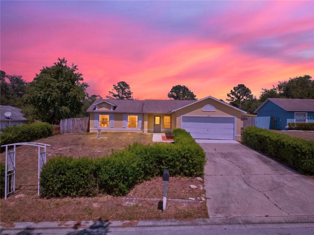Photo of 10810 Crescendo Loop, Clermont, FL 34711 (MLS # O6410819)