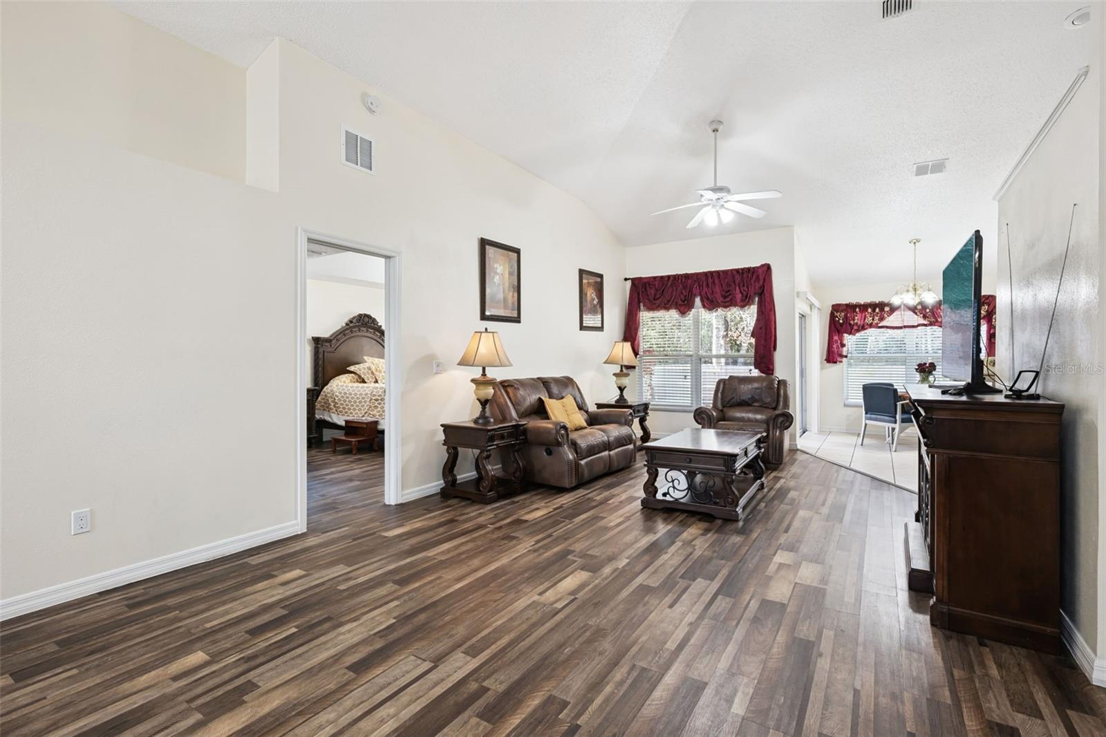 SOUTHCHASE PH 01B VILLAGE 08 - Residential