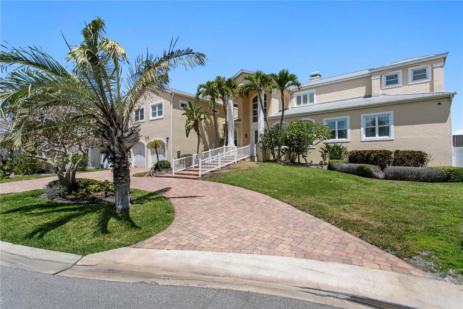 BILTMORE ISLES - Residential