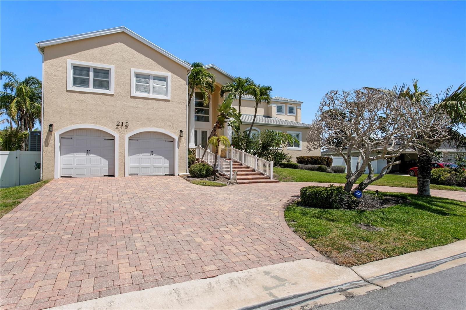 215 HARRISON AVENUE