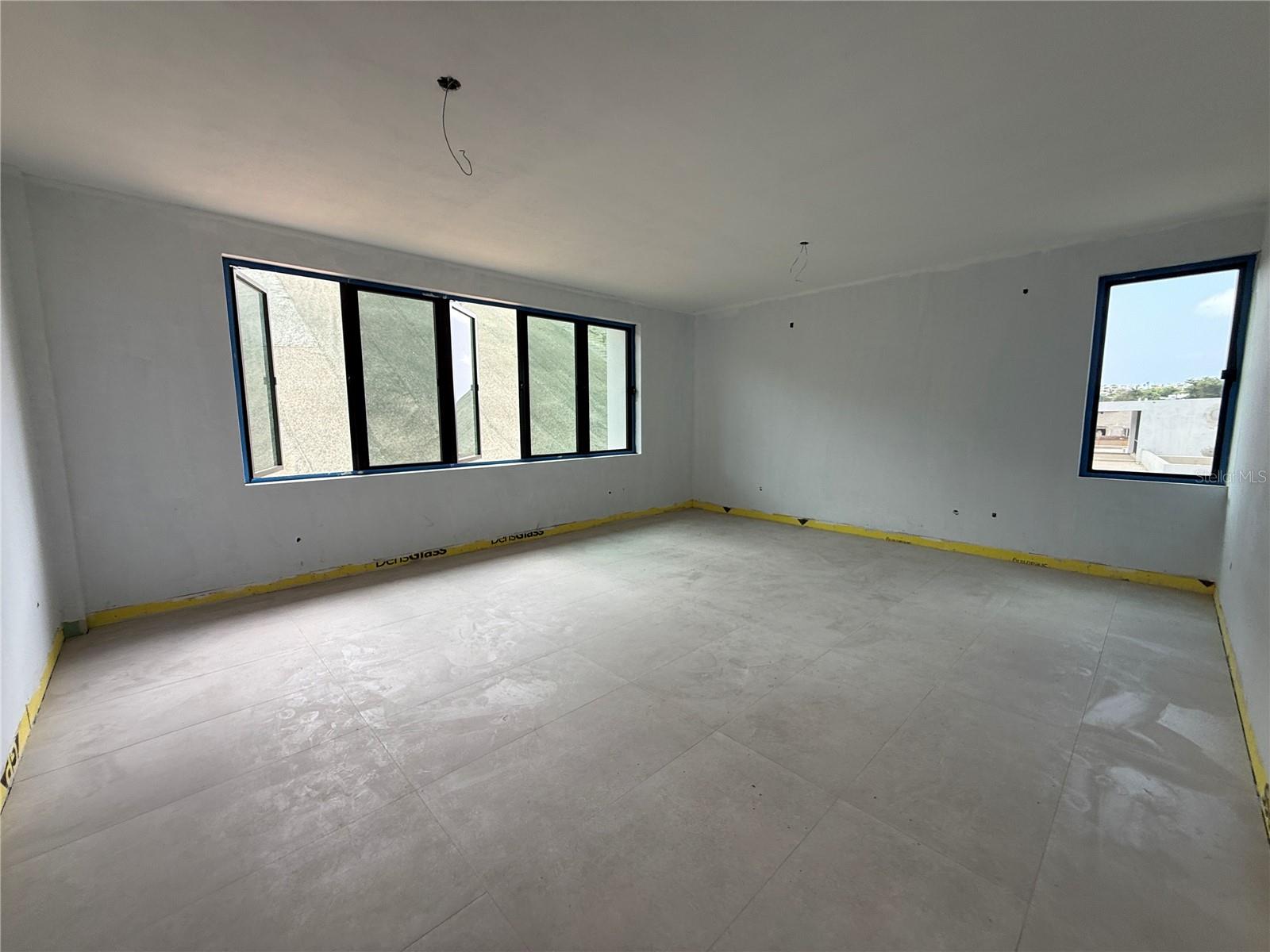SENDEROS REALES - Residential
