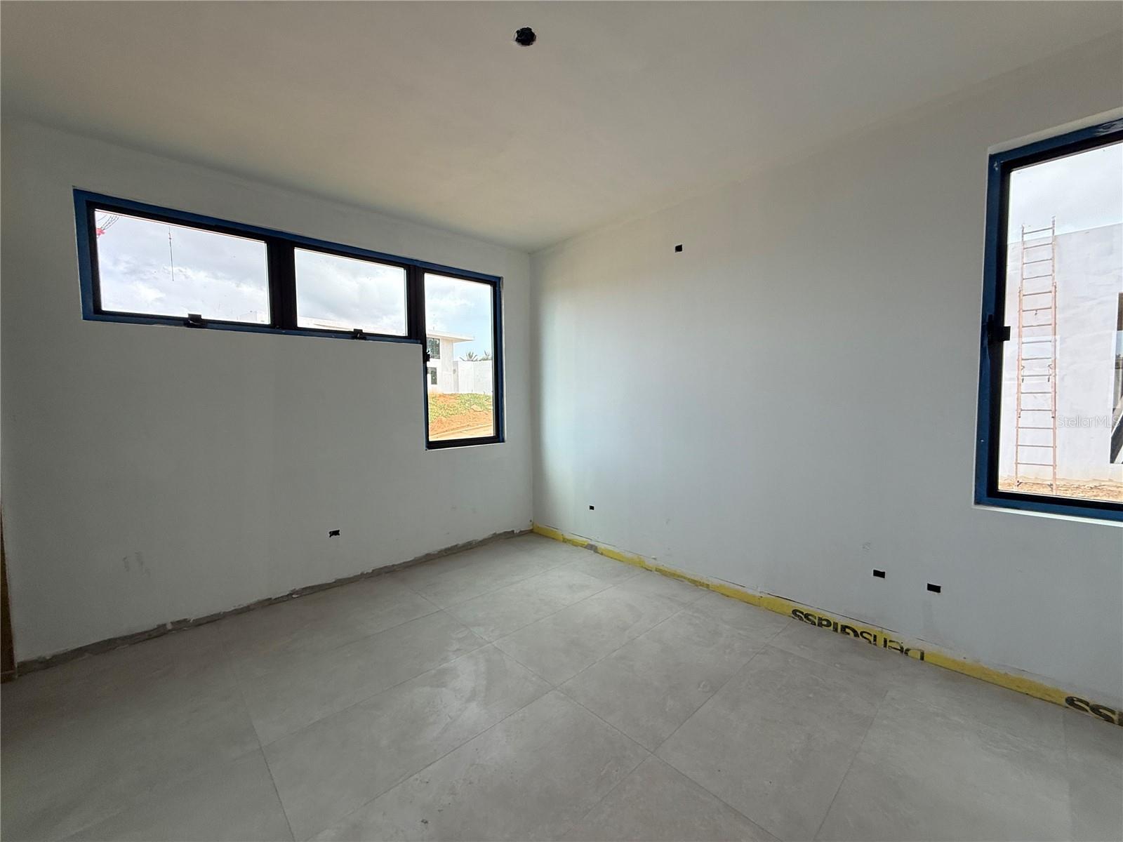 SENDEROS REALES - Residential