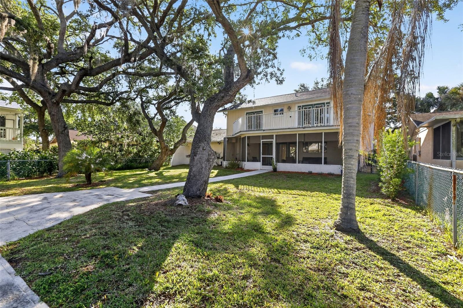 GULF HARBORS WOODLANDS - Residential