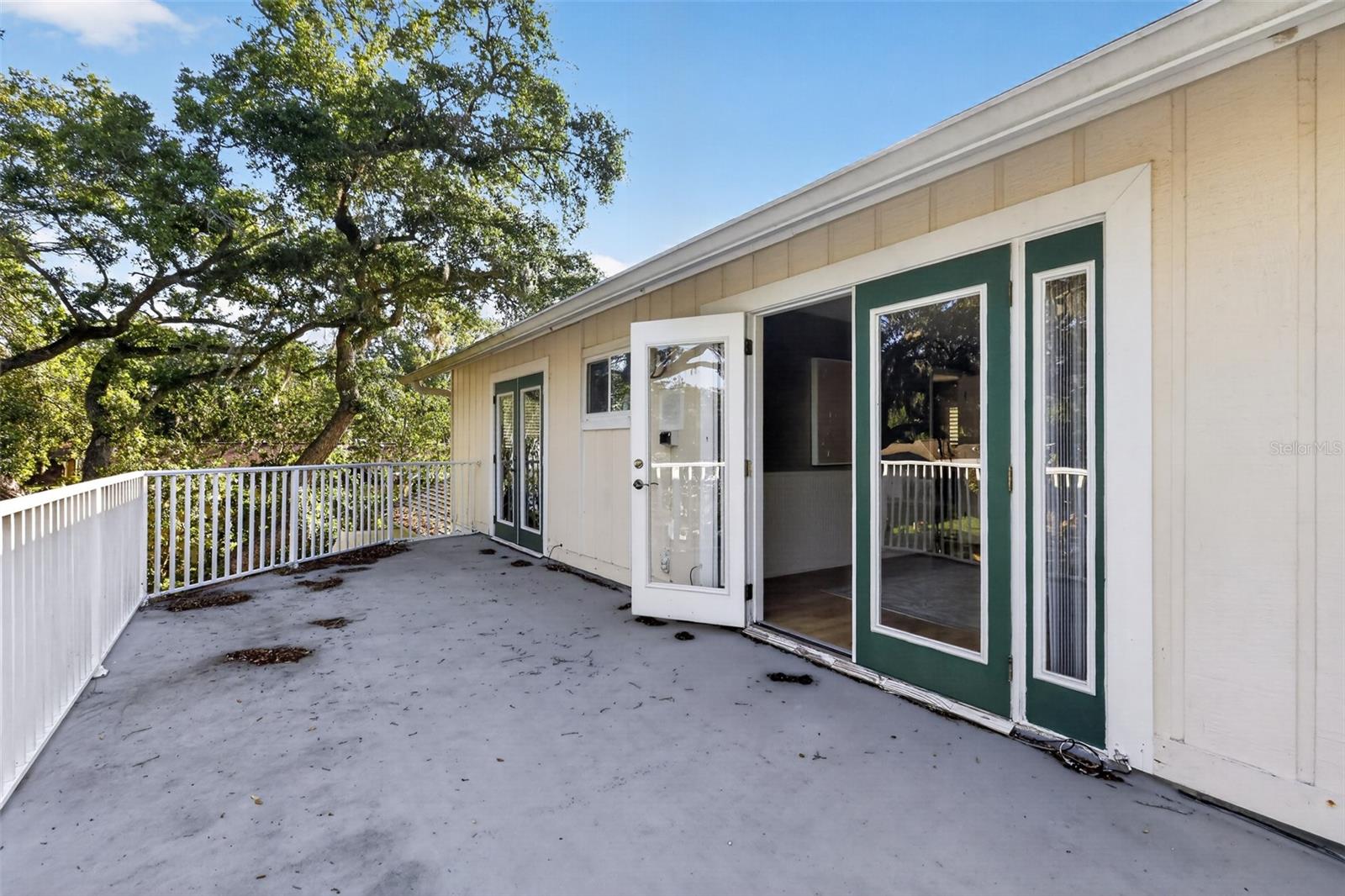GULF HARBORS WOODLANDS - Residential