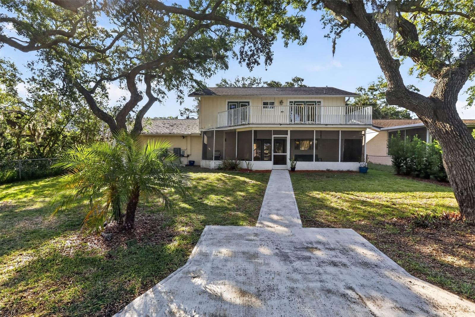 GULF HARBORS WOODLANDS - Residential