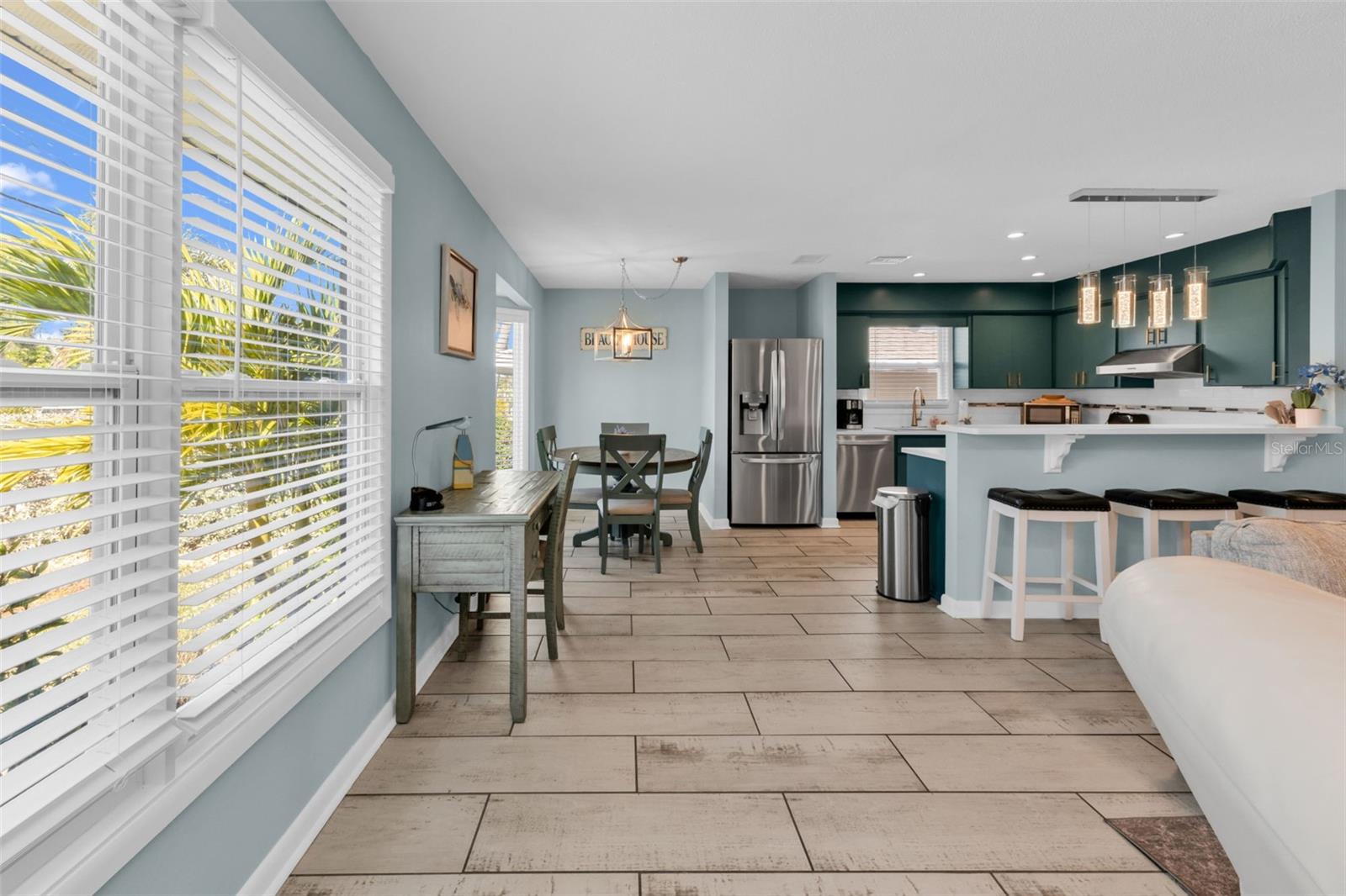 ACREAGE & UNREC - Residential Income