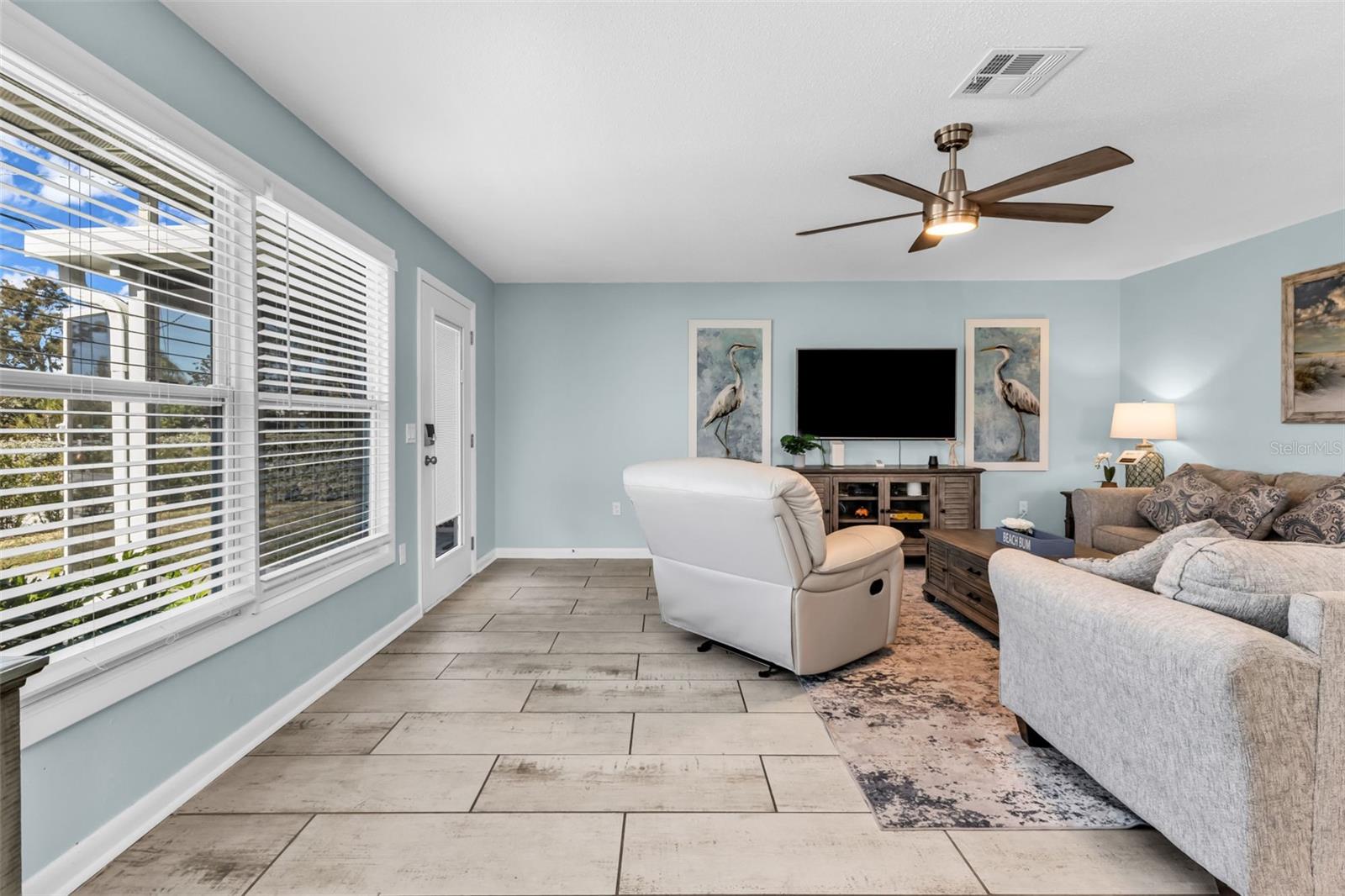 ACREAGE & UNREC - Residential Income