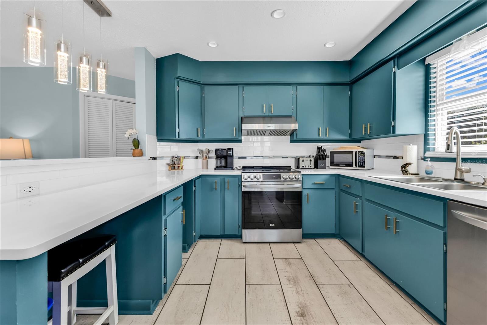 ACREAGE & UNREC - Residential Income