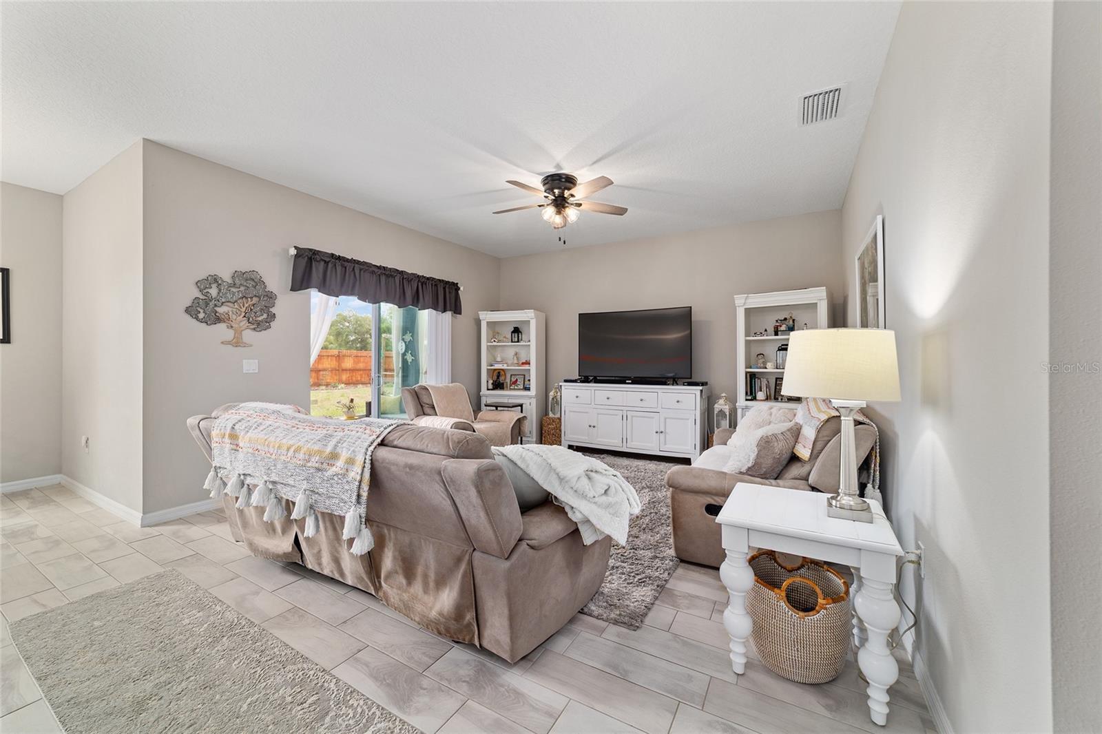 SILVER SPGS SHORES UN 31 - Residential