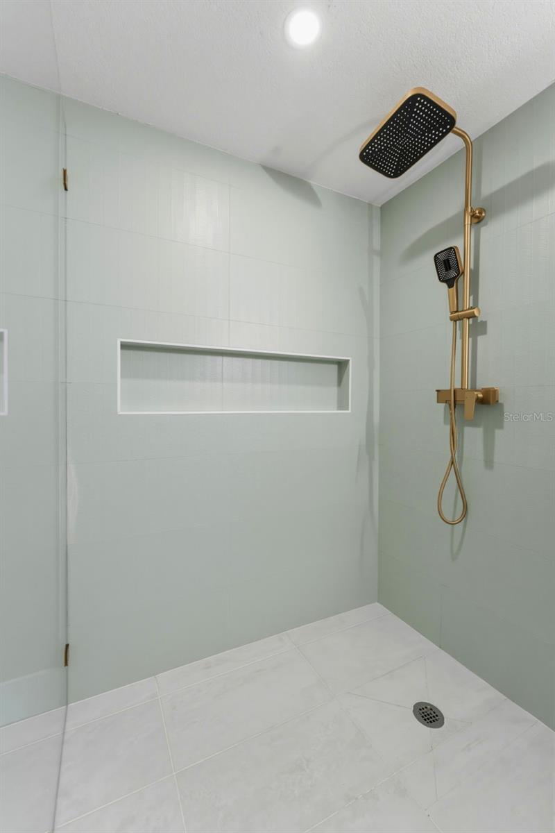 CANDLEWOOD UNIT 1 - Residential
