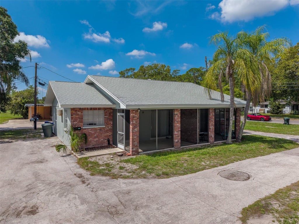 Photo of 153 New York Avenue, Dunedin, FL 34698 (MLS # TB8532775)