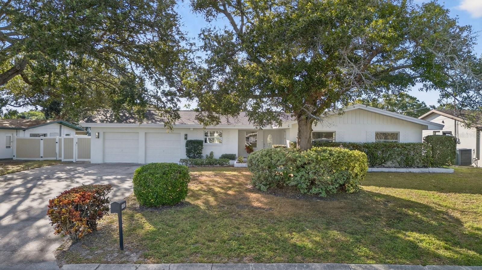 1472 HUNTER LANE