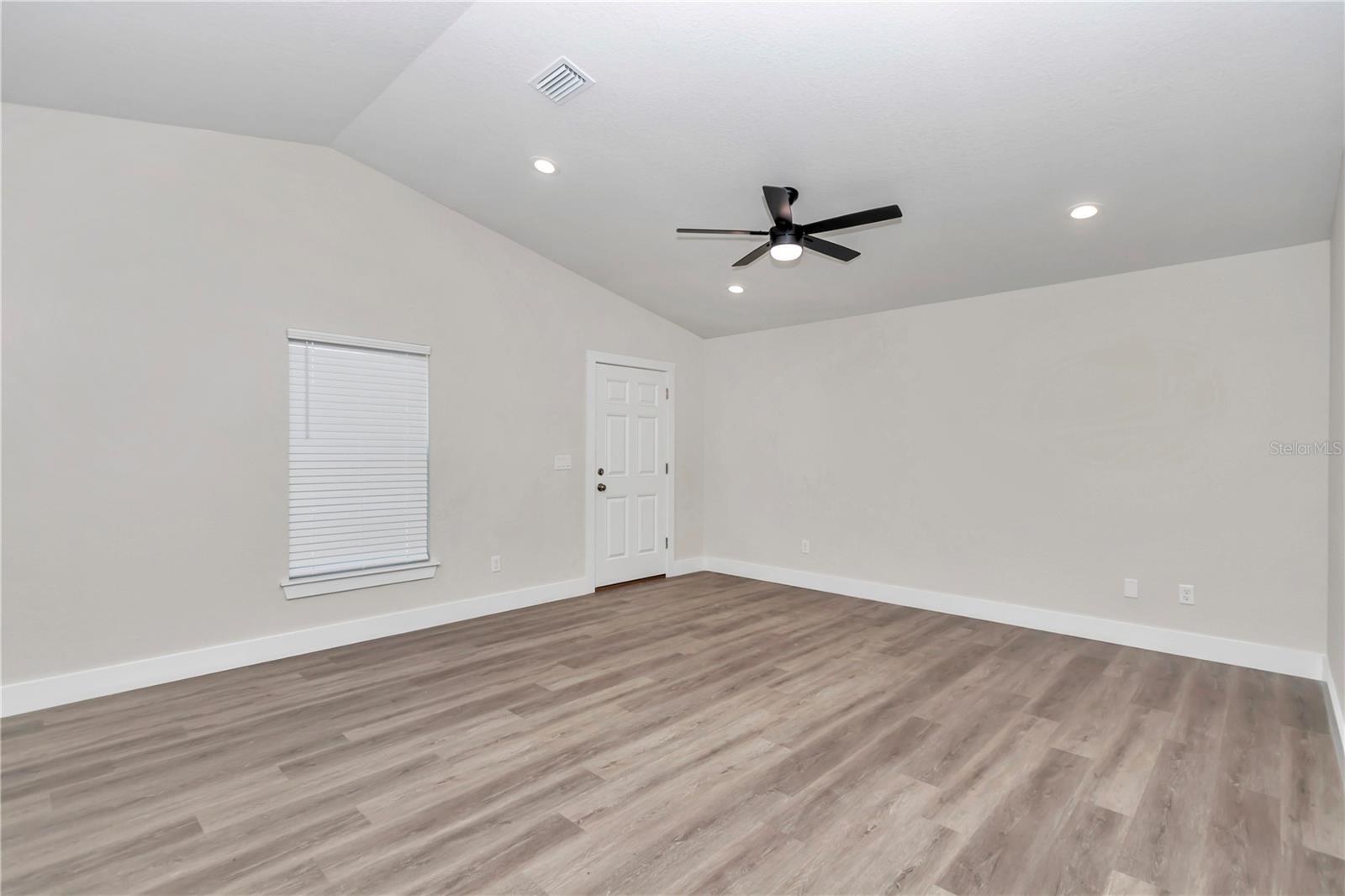 WEST END - Residential