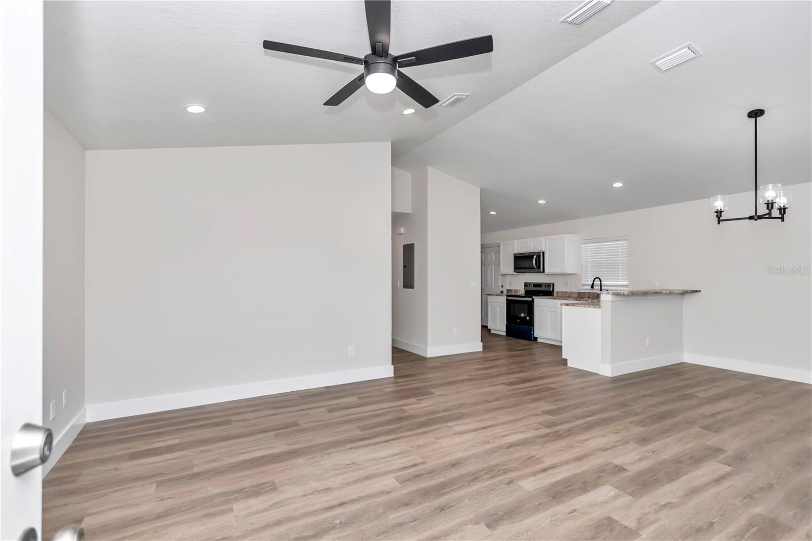 WEST END - Residential