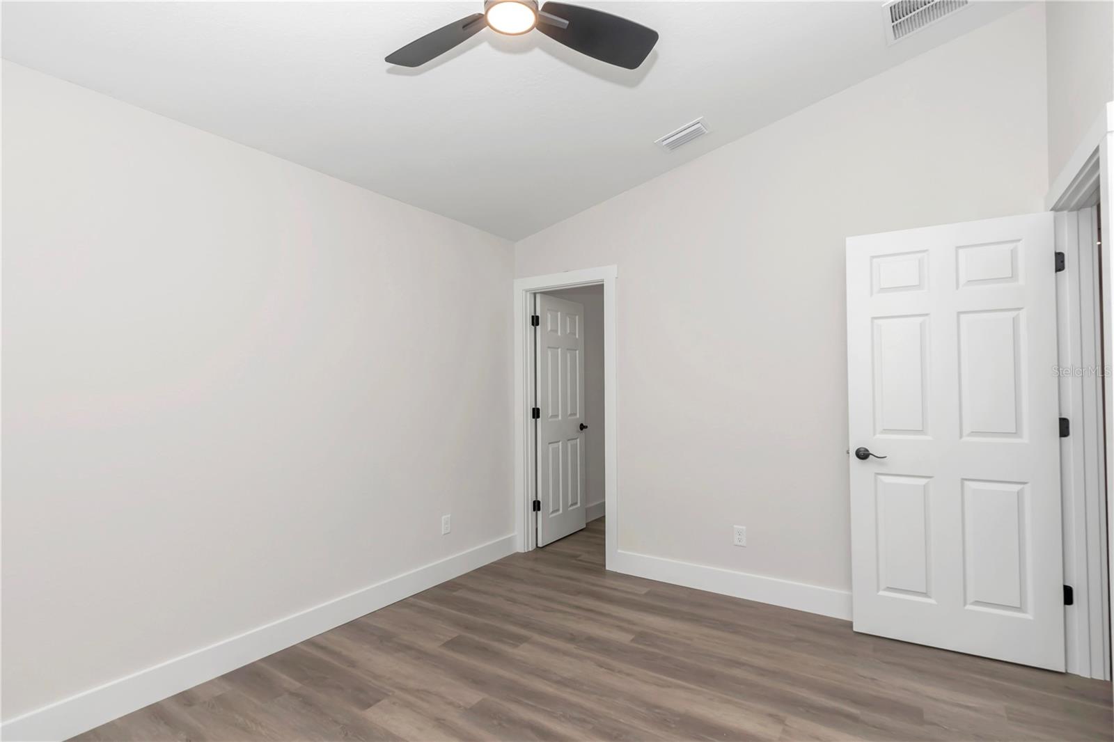 WEST END - Residential