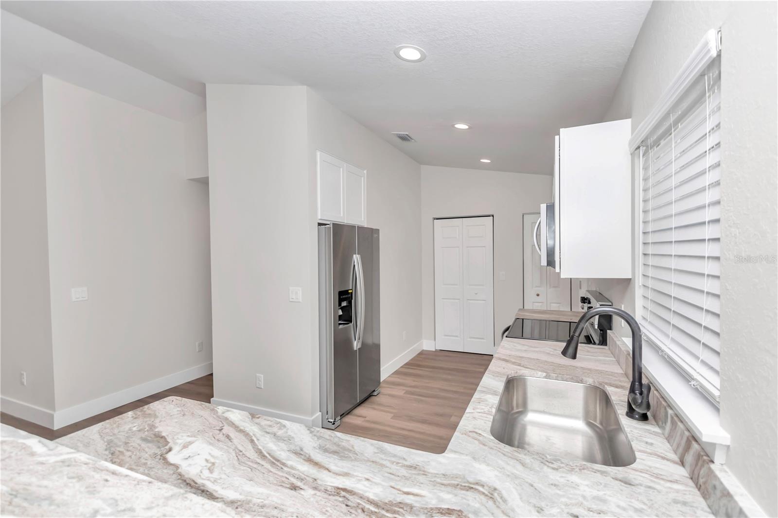 WEST END - Residential