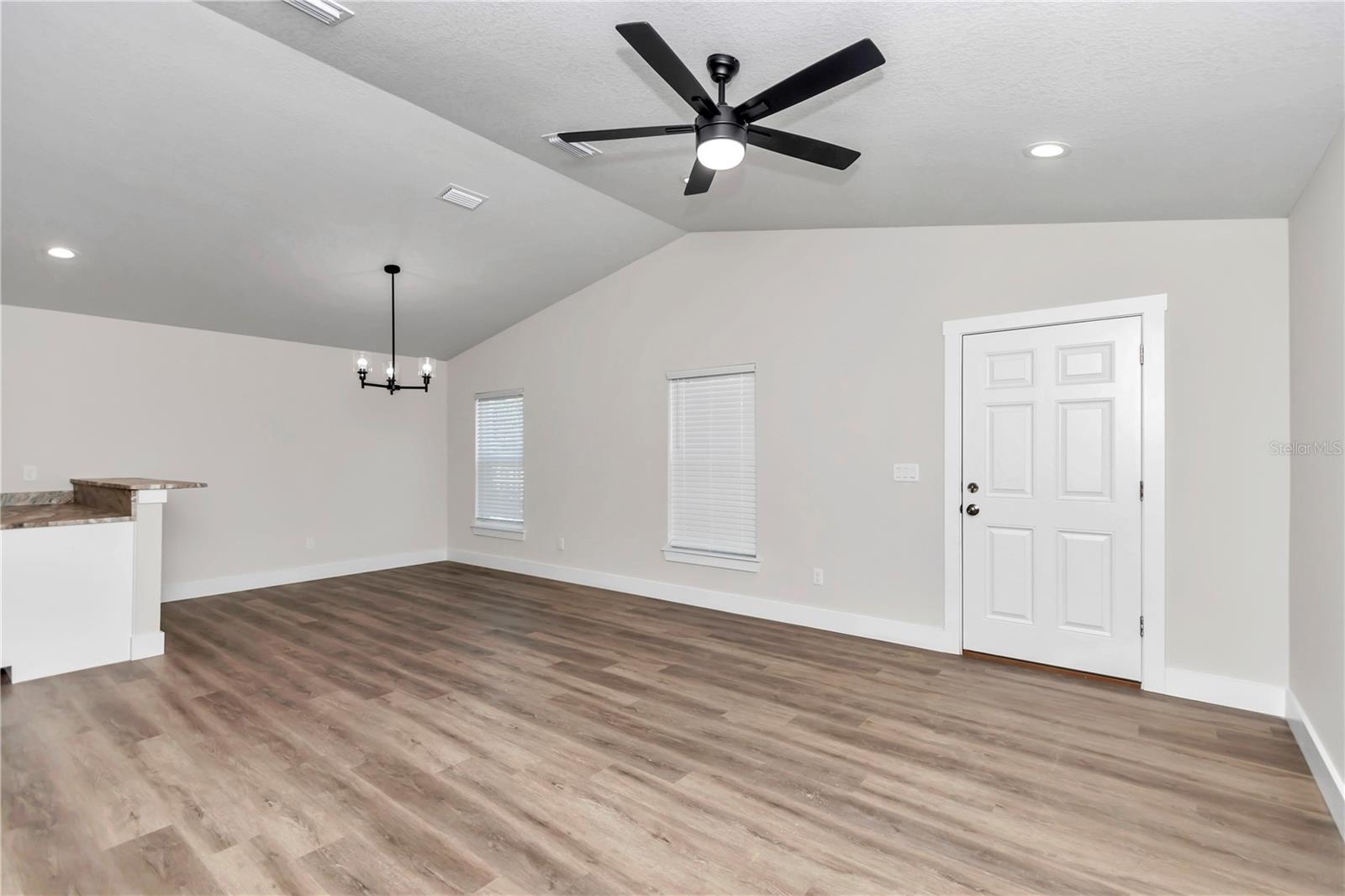 WEST END - Residential