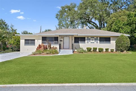 Photo of 717 Bonnie Drive, Lakeland, FL 33803 (MLS # O6353552)