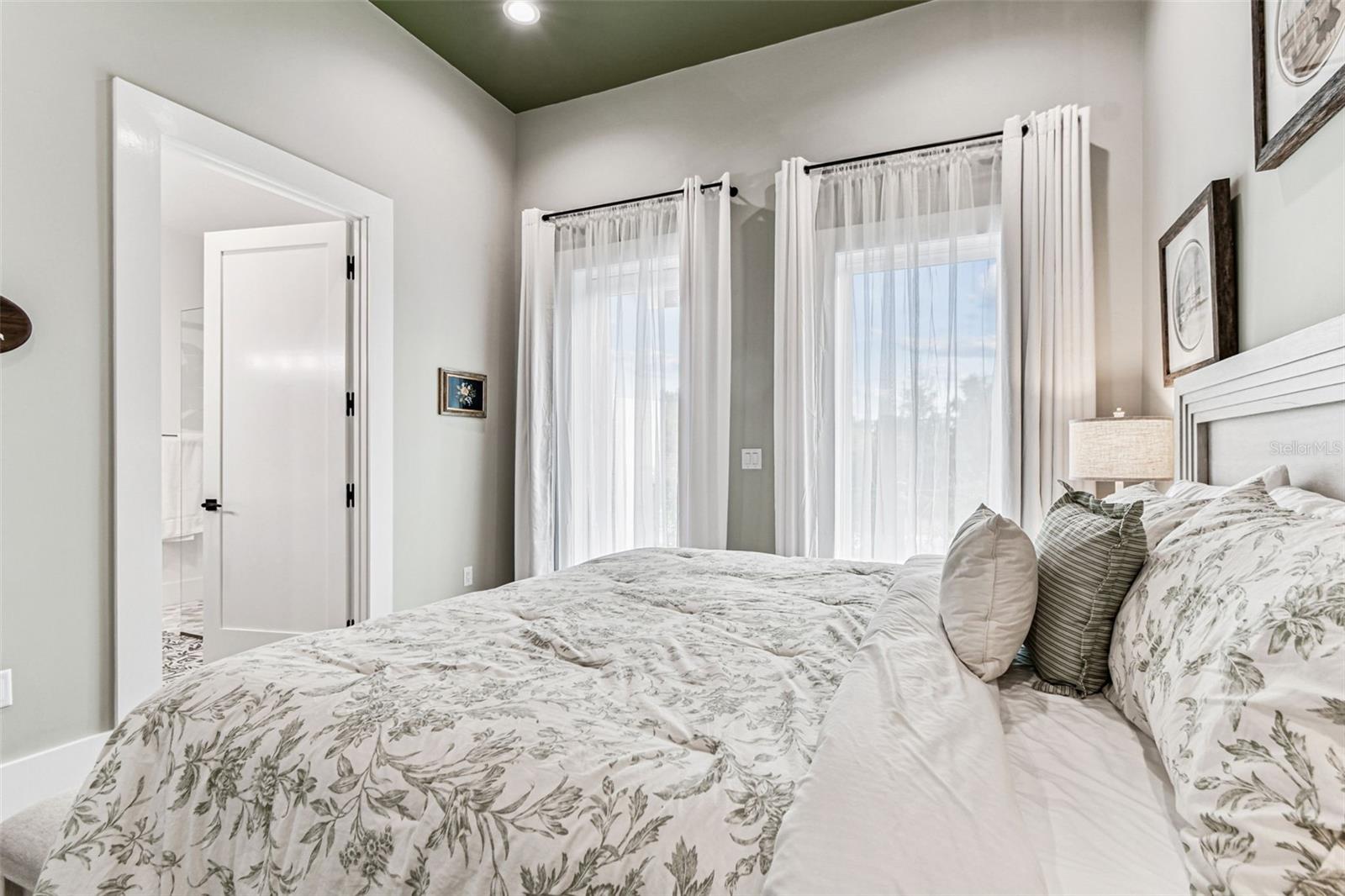 HILLCREST ACRES - Residential