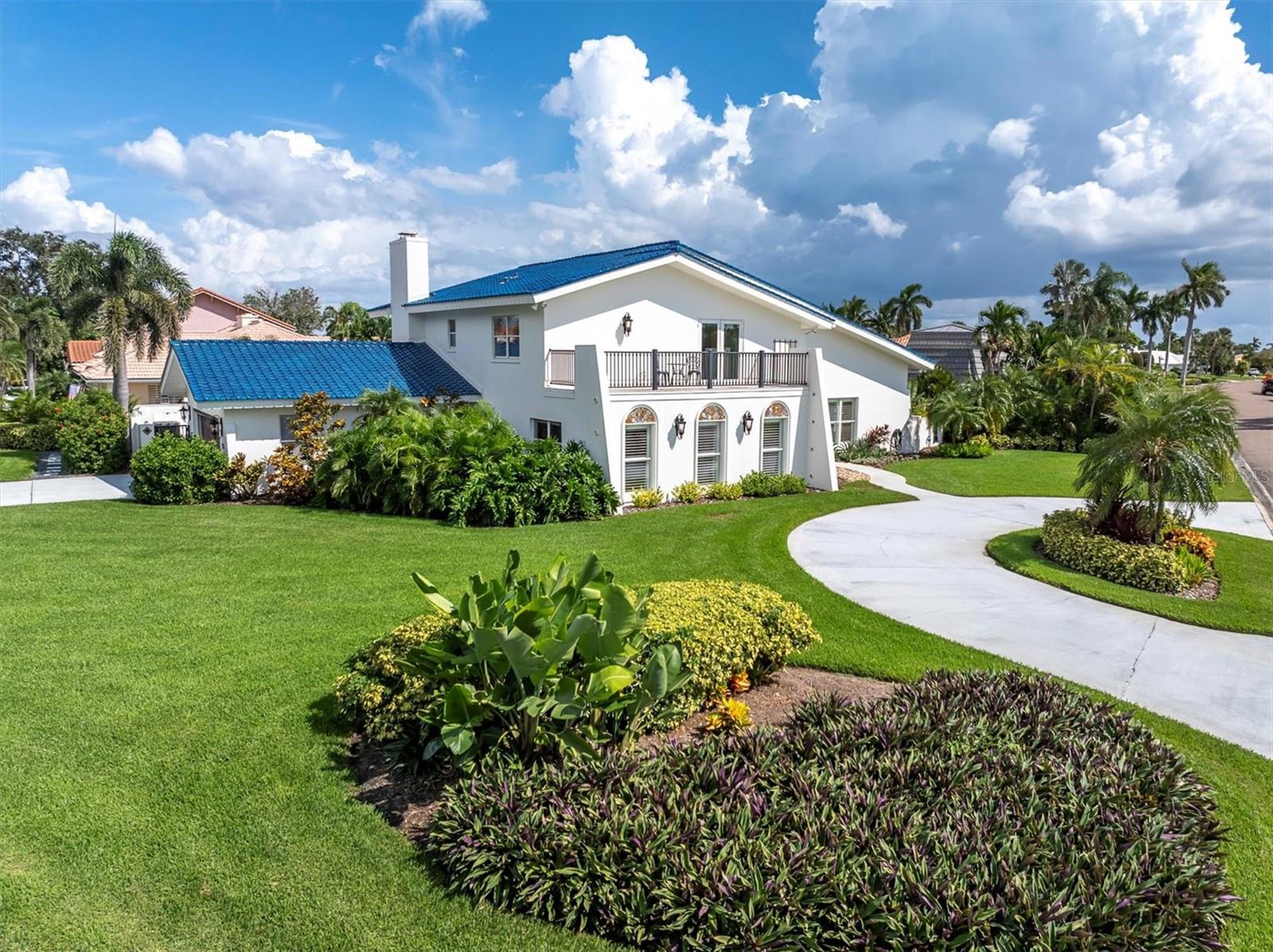 BAYWAY ISLES - Residential