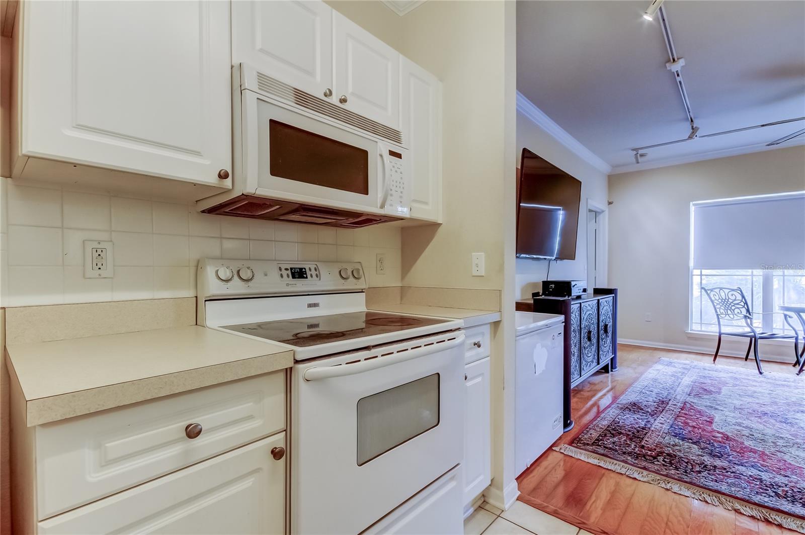 RESIDENCE AT RENAISSANCE - Residential