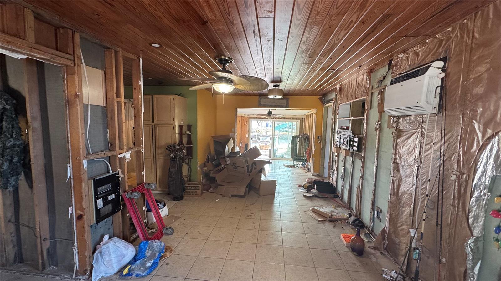 WEEKI WACHEE GARDENS - Residential