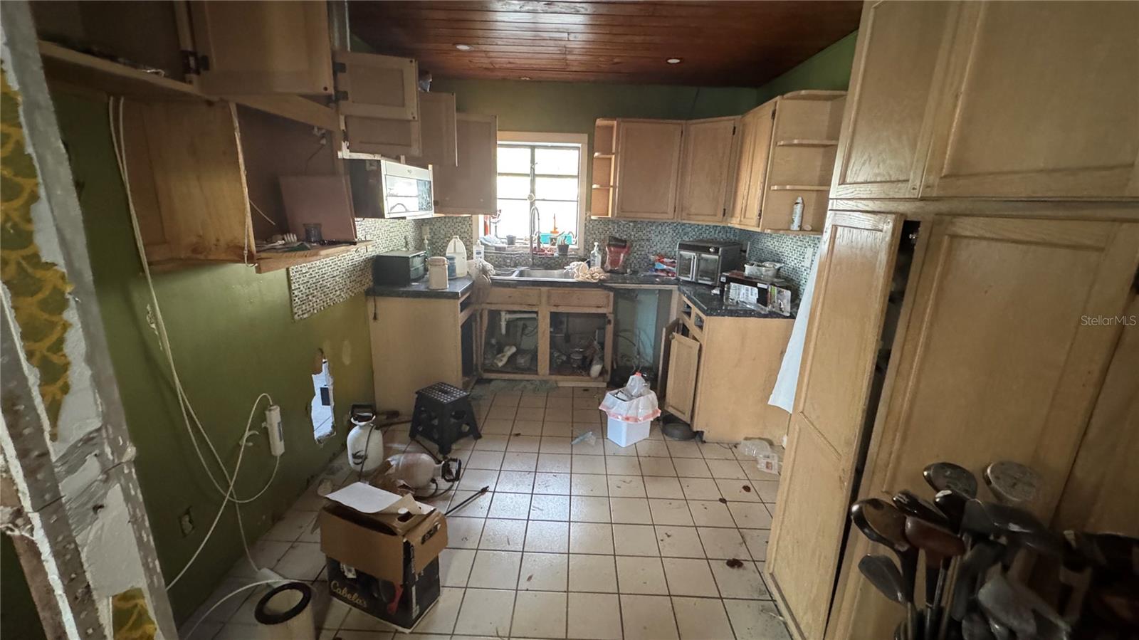 WEEKI WACHEE GARDENS - Residential