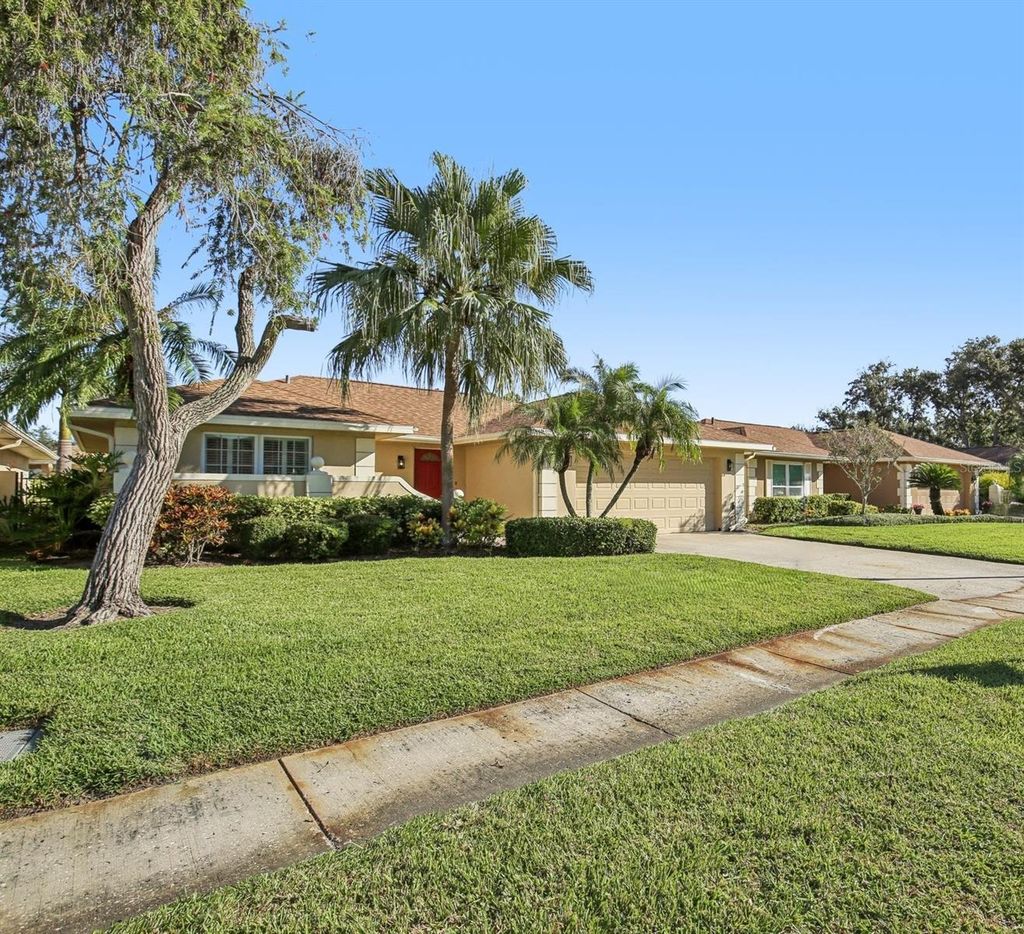 Photo of 2253 Heron Circle, Clearwater, FL 33762 (MLS # TB8436080)