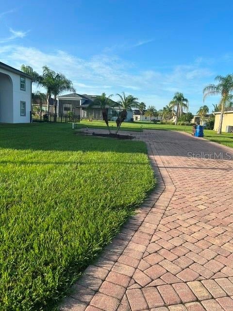 712 TEABERRY TRAIL