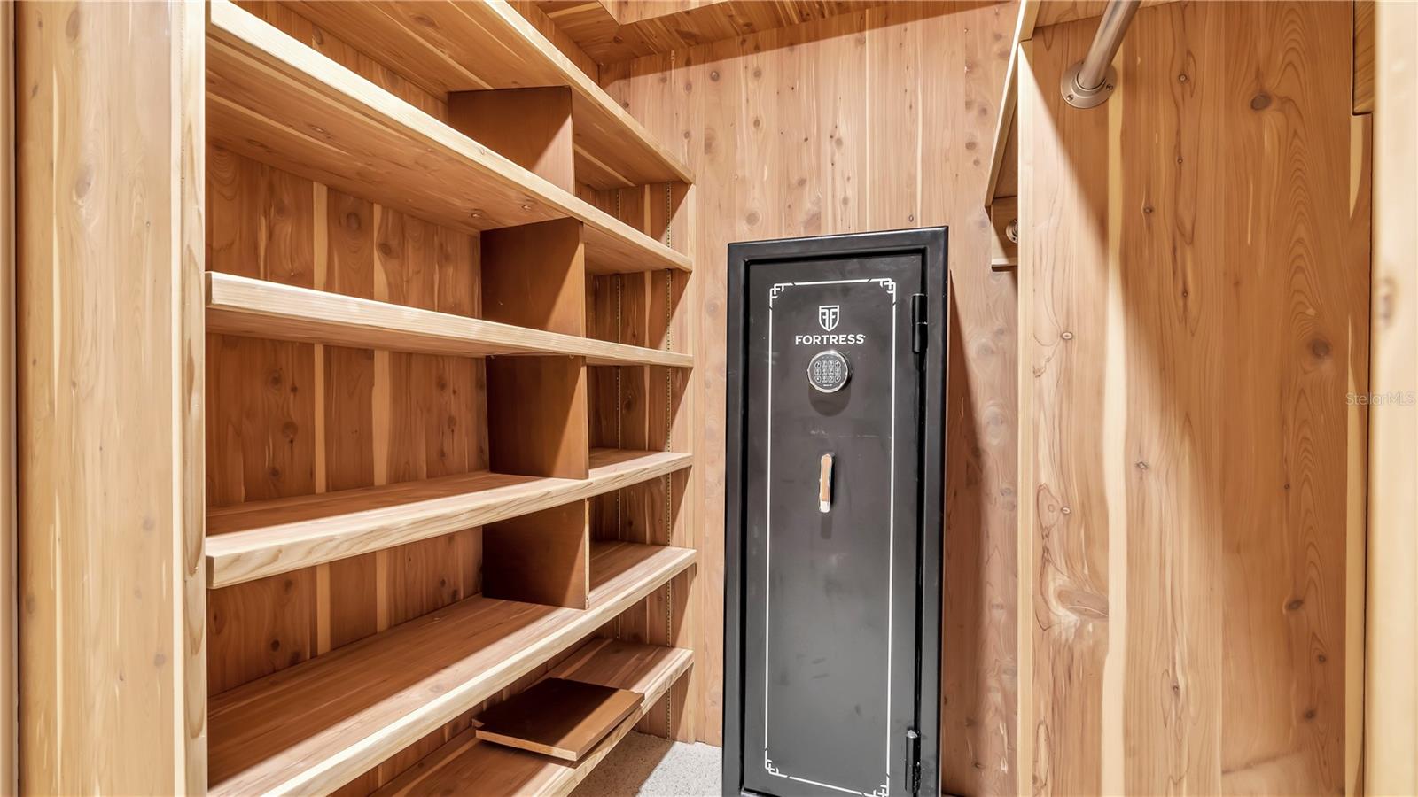 MOUNTAIN LAKE UNREC - Residential