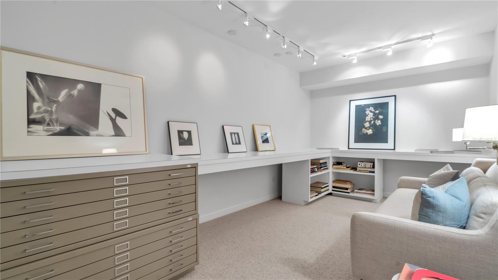 MOUNTAIN LAKE UNREC - Residential