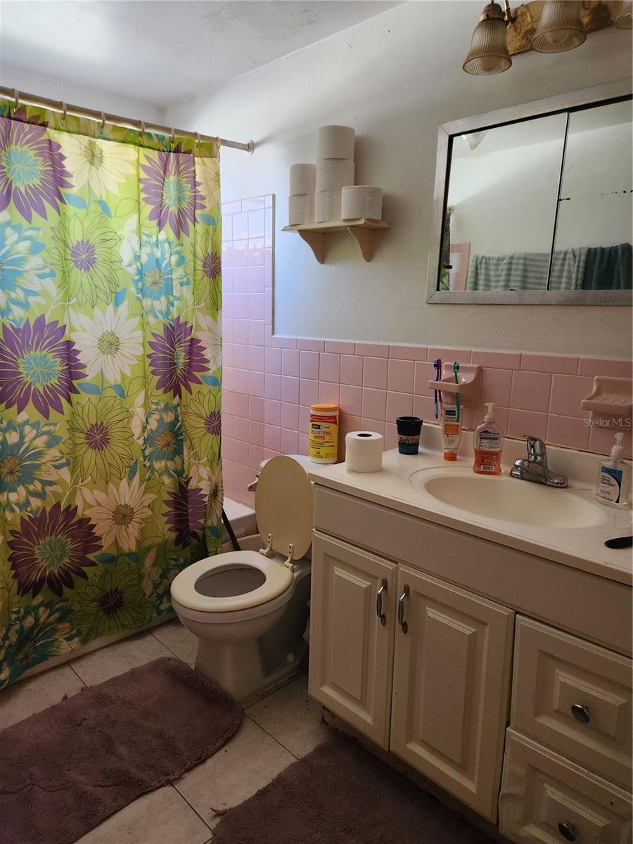 BEVERLY HILLS UNIT 3 - Residential