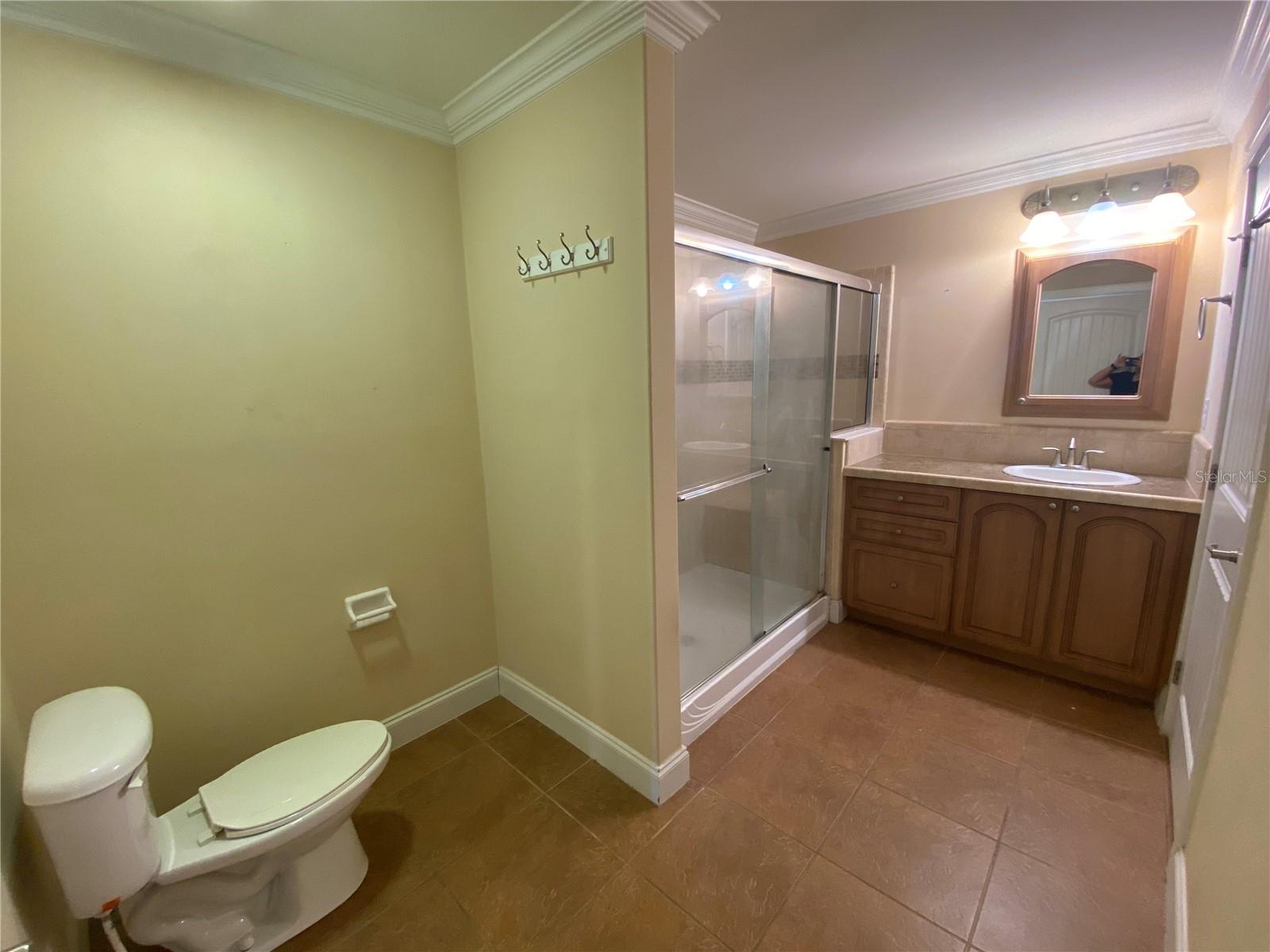 HORTON AARON - Residential Lease
