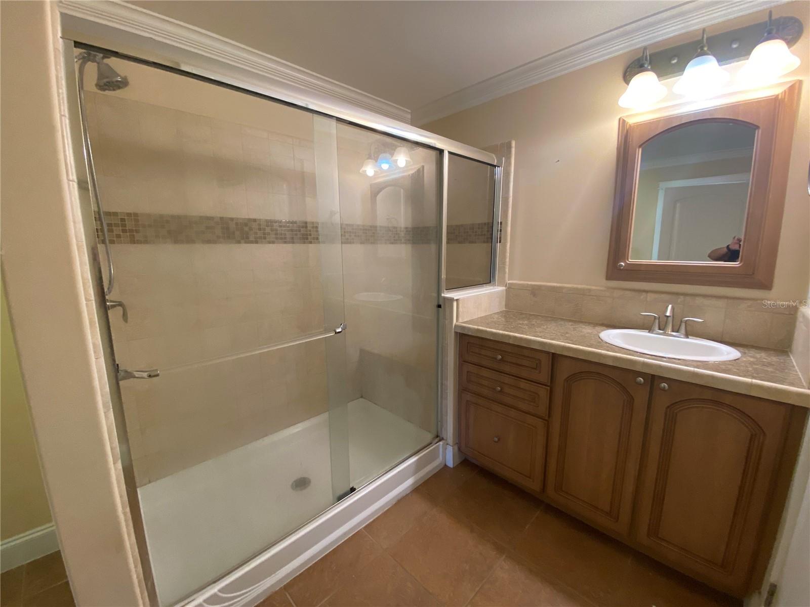 HORTON AARON - Residential Lease