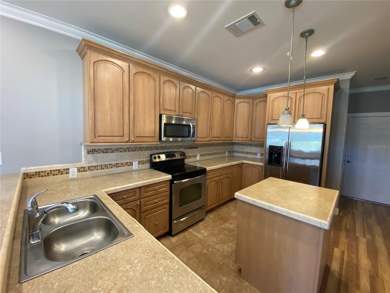 HORTON AARON - Residential Lease