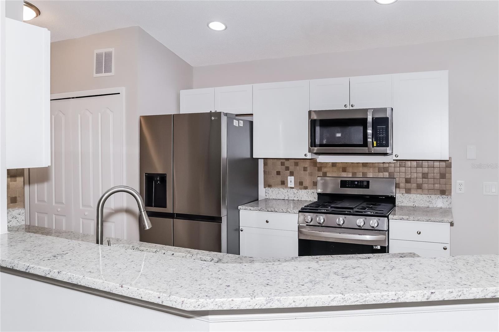 WESTON HILLS SUB - Residential Lease