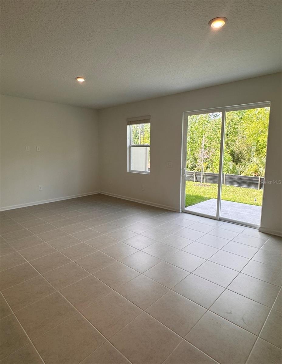 WESTVIEW 22 TH - Residential