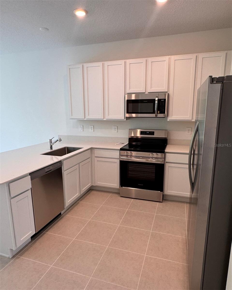 WESTVIEW 22 TH - Residential