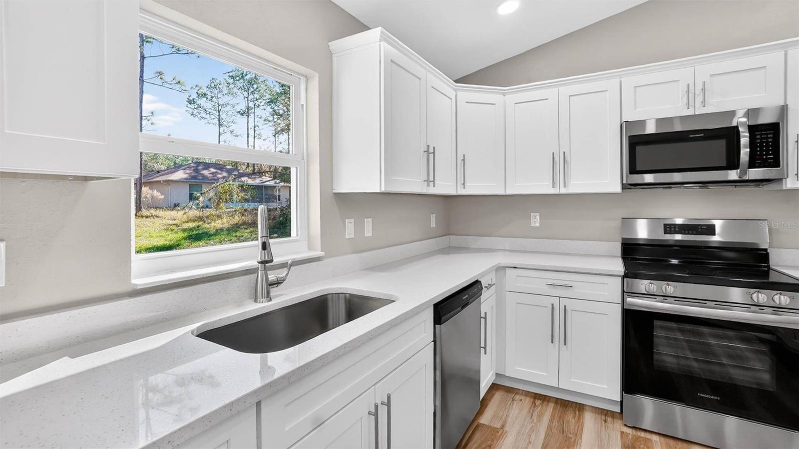 CITRUS SPGS UNIT 06 - Residential