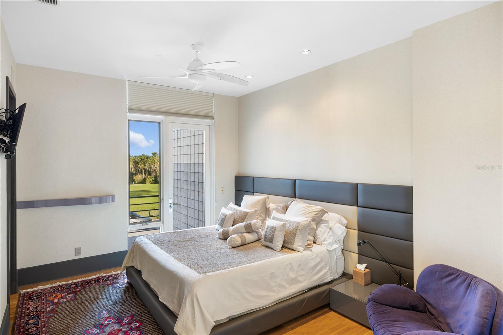 ESPLANADE ON THE BAY - Residential