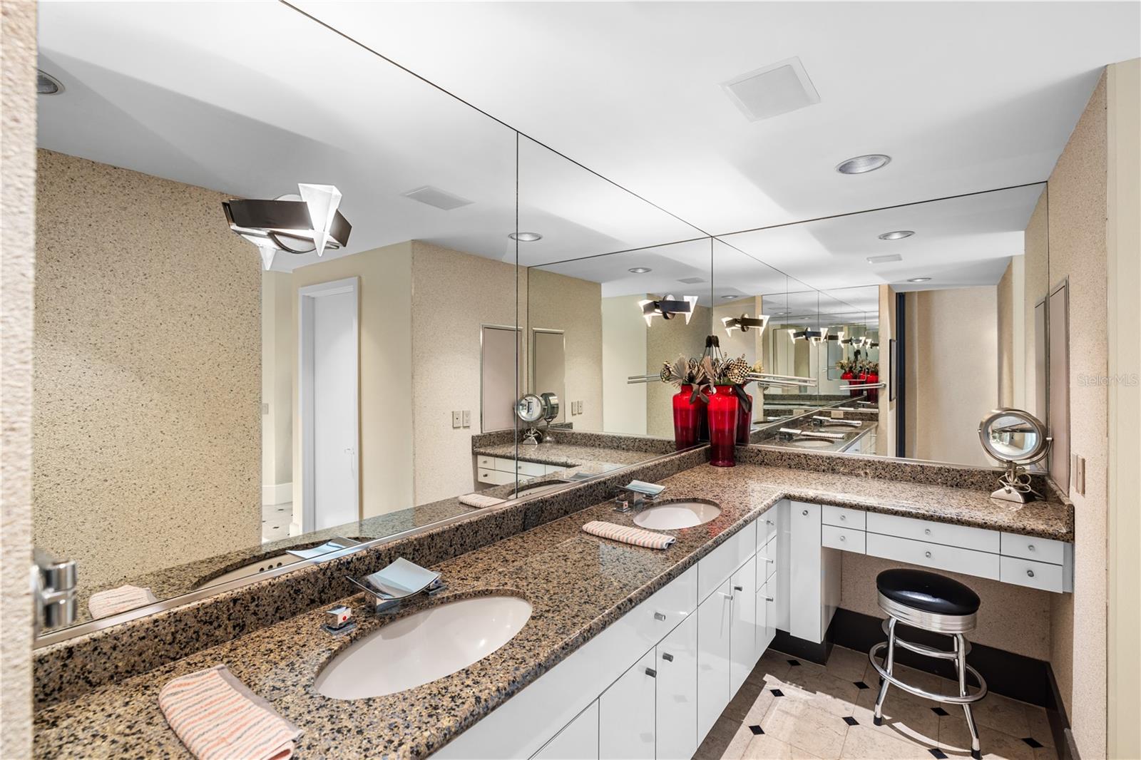 ESPLANADE ON THE BAY - Residential