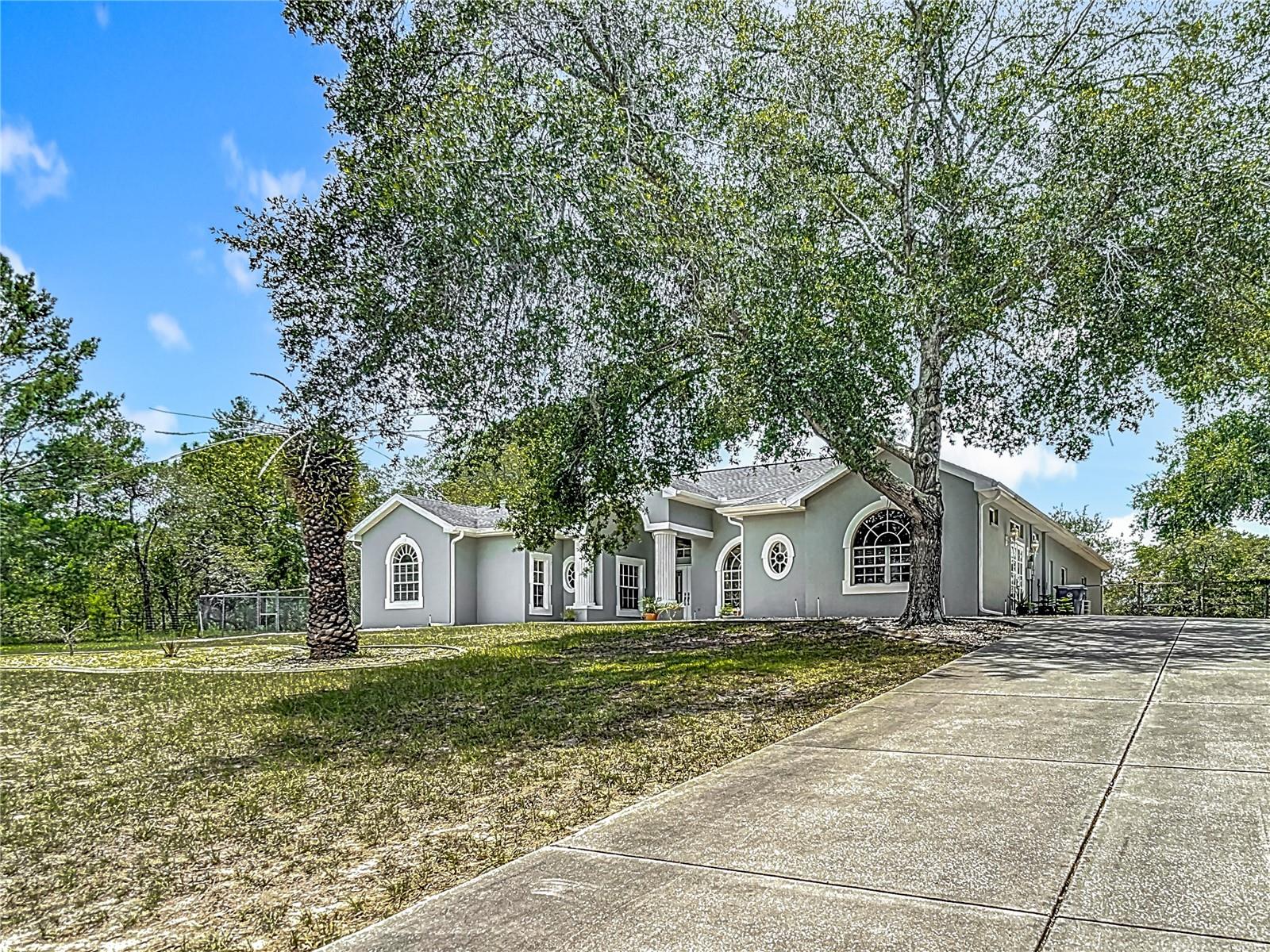 ROYAL HIGHLANDS - Residential