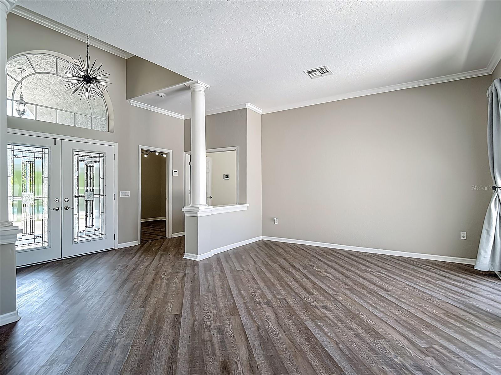 ROYAL HIGHLANDS - Residential