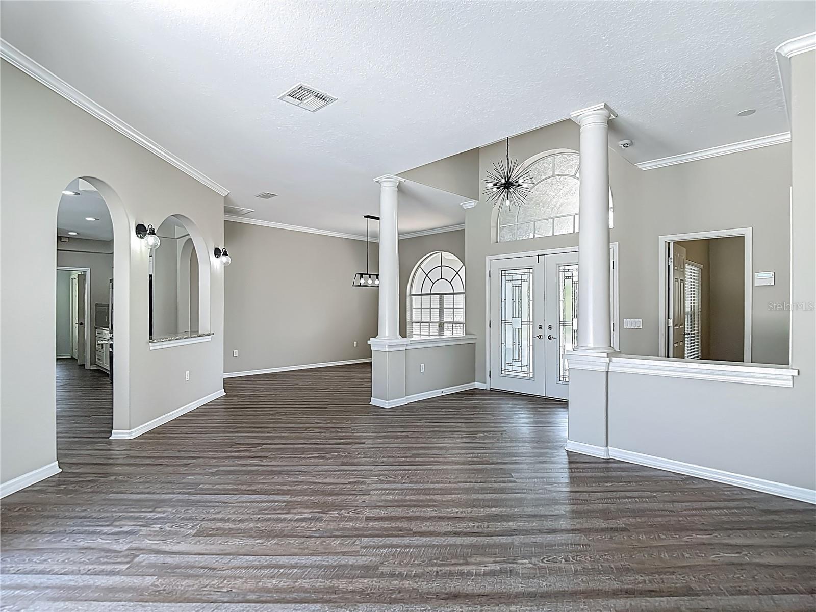 ROYAL HIGHLANDS - Residential