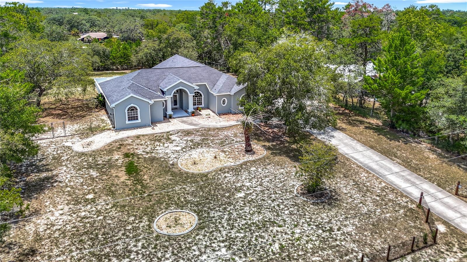 ROYAL HIGHLANDS - Residential