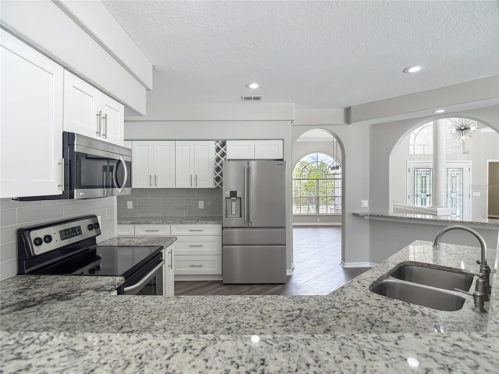 ROYAL HIGHLANDS - Residential